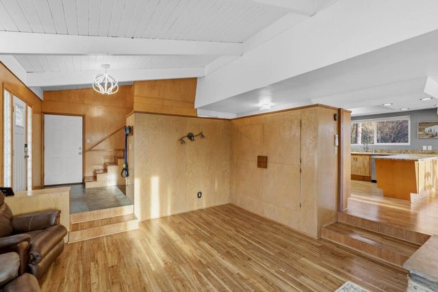 1305 NE Roseana Drive, Grants Pass, OR 97526