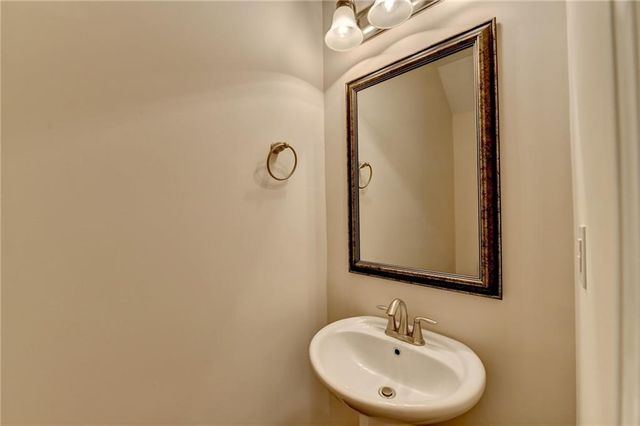 2152 Greencrest Circle, Alpharetta, GA 30004