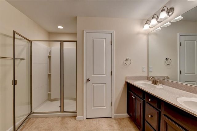 2152 Greencrest Circle, Alpharetta, GA 30004