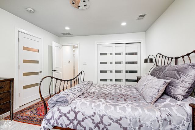 8545 Olde Mill Trace, Indianapolis, IN 46260