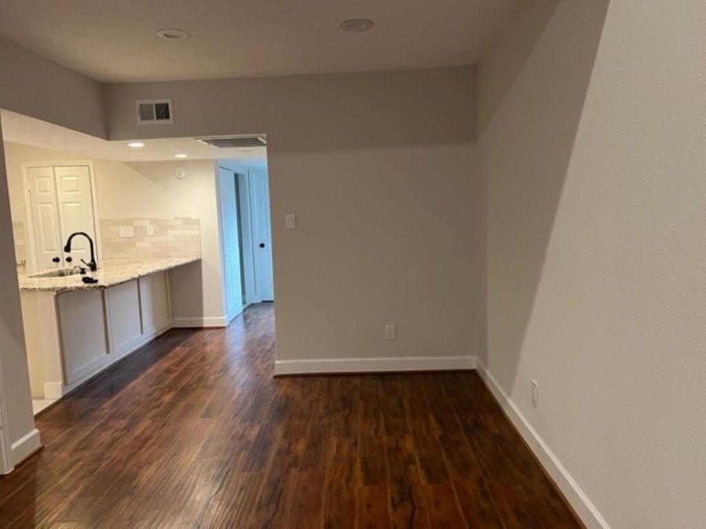 967 Memorial Village Drive 91, Houston, TX 77024