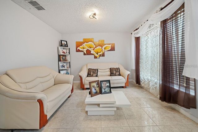 3304 AMBERLEY PARK CIRCLE, Kissimmee, FL 34743