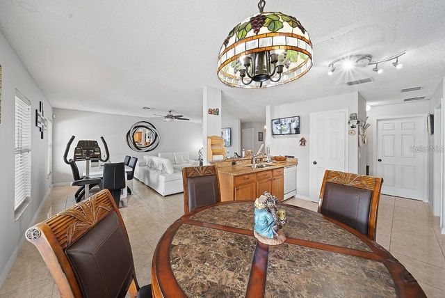 3304 AMBERLEY PARK CIRCLE, Kissimmee, FL 34743