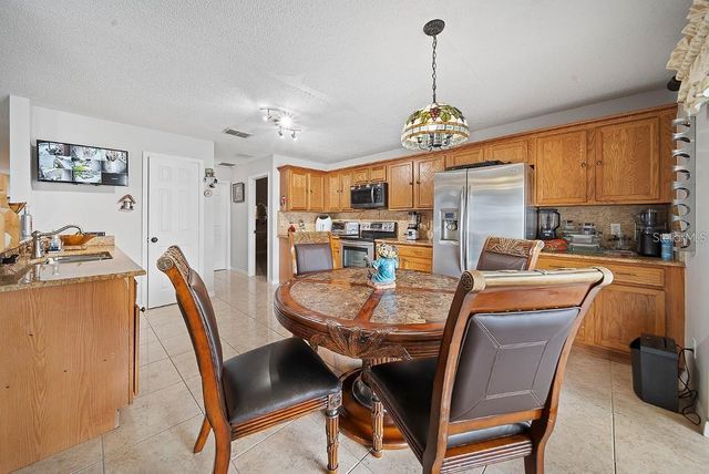 3304 AMBERLEY PARK CIRCLE, Kissimmee, FL 34743