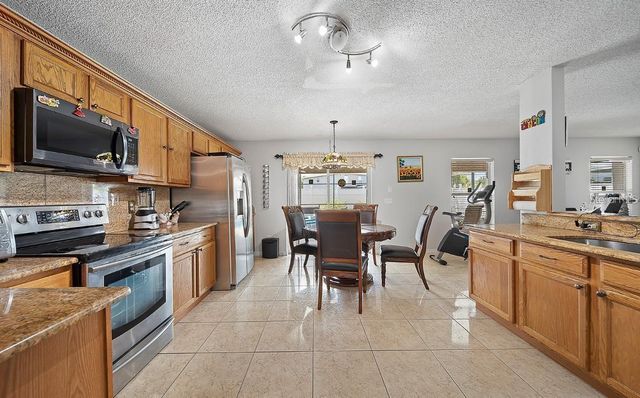 3304 AMBERLEY PARK CIRCLE, Kissimmee, FL 34743