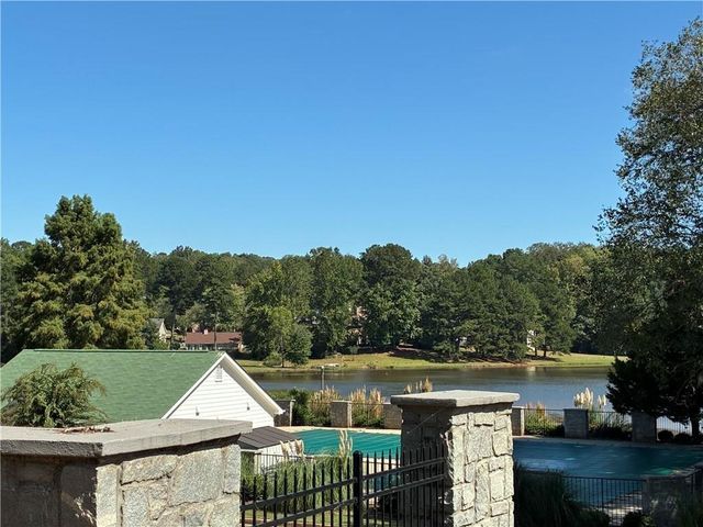 826 Shore Drive, Lithonia, GA 30058