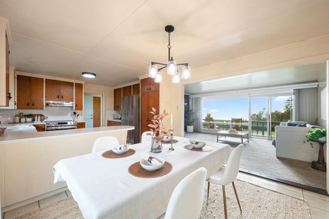 408 Copp Rd, Kula, HI 96790