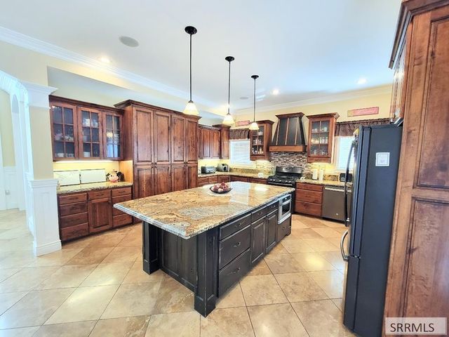 799 Wolfcreek Circle, Idaho Falls, ID 83401