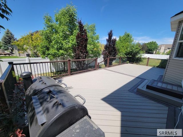 799 Wolfcreek Circle, Idaho Falls, ID 83401
