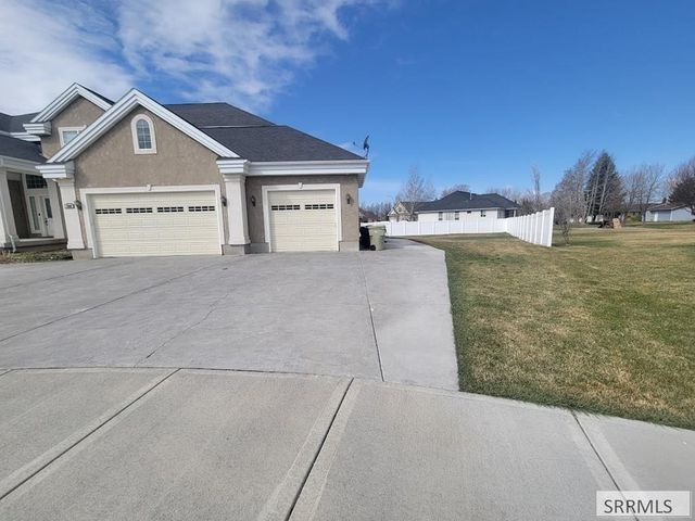 799 Wolfcreek Circle, Idaho Falls, ID 83401