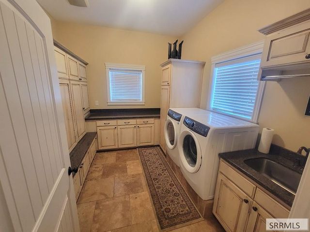 799 Wolfcreek Circle, Idaho Falls, ID 83401