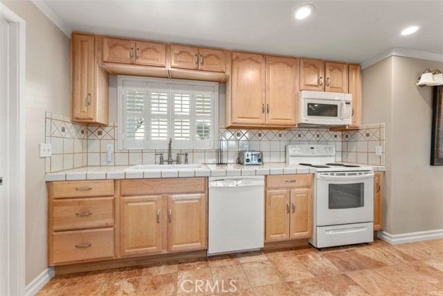 66136 Mars Drive, Joshua Tree, CA 92252