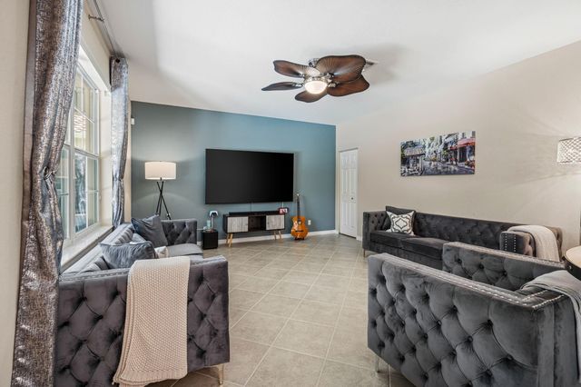 10652 Ivanhoe Lane, Wellington, FL 33414