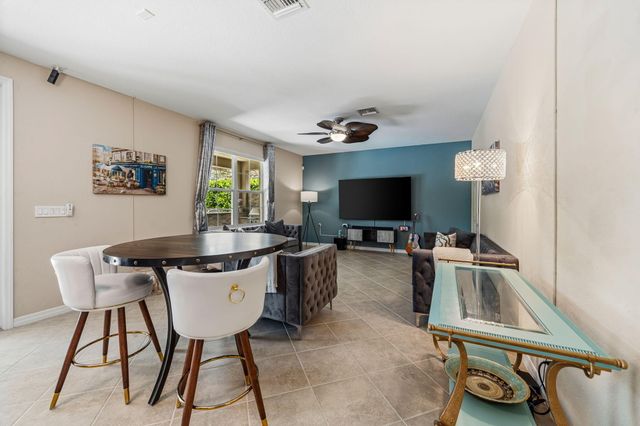 10652 Ivanhoe Lane, Wellington, FL 33414