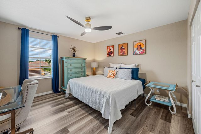 10652 Ivanhoe Lane, Wellington, FL 33414