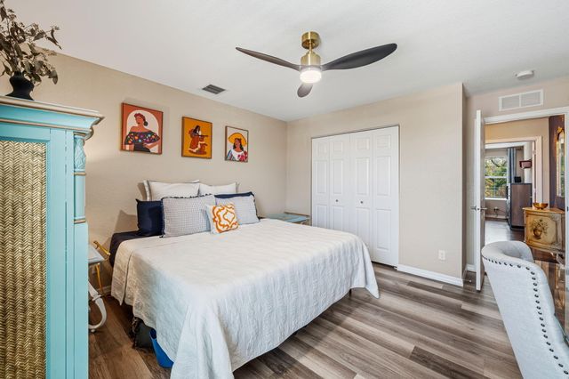 10652 Ivanhoe Lane, Wellington, FL 33414