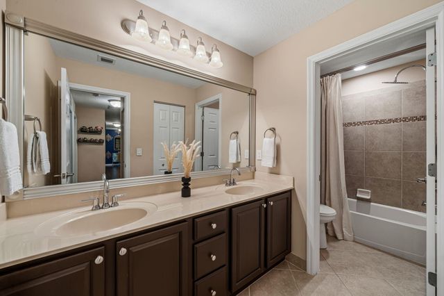 10652 Ivanhoe Lane, Wellington, FL 33414