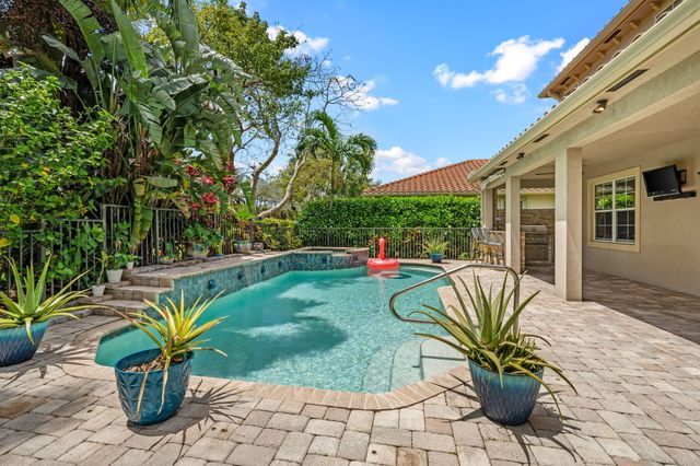 10652 Ivanhoe Lane, Wellington, FL 33414