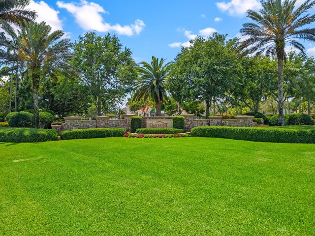 10652 Ivanhoe Lane, Wellington, FL 33414