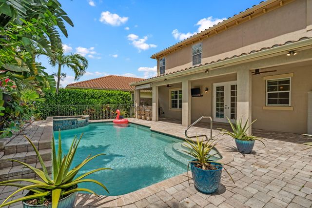 10652 Ivanhoe Lane, Wellington, FL 33414