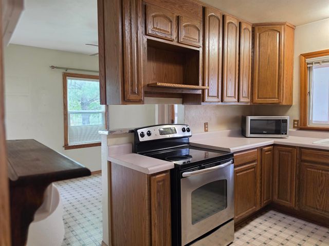 154 Morgan Road, Waterloo, IA 50702