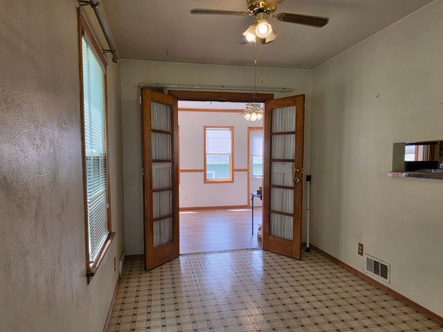 154 Morgan Road, Waterloo, IA 50702