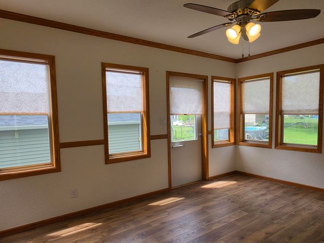 154 Morgan Road, Waterloo, IA 50702