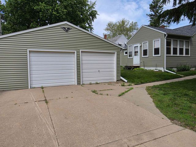 154 Morgan Road, Waterloo, IA 50702
