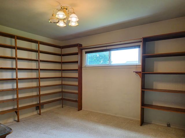 154 Morgan Road, Waterloo, IA 50702