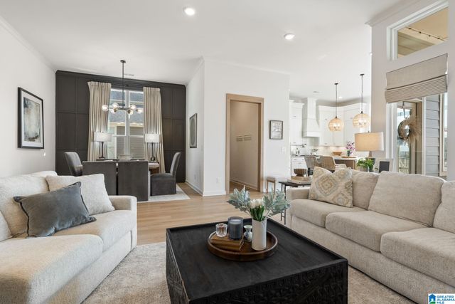 1040 CLIFTON ROAD, Hoover, AL 35244