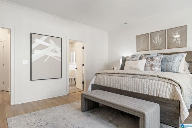 1040 CLIFTON ROAD, Hoover, AL 35244