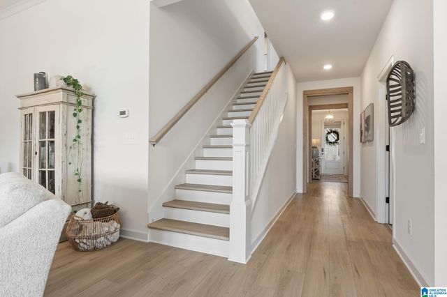 1040 CLIFTON ROAD, Hoover, AL 35244