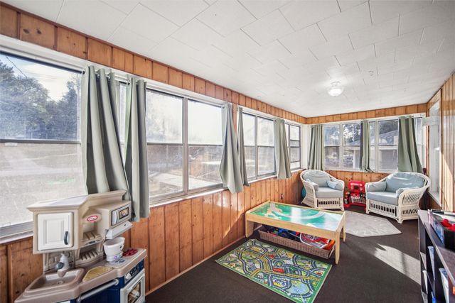 1924 E 29th Street, Des Moines, IA 50317