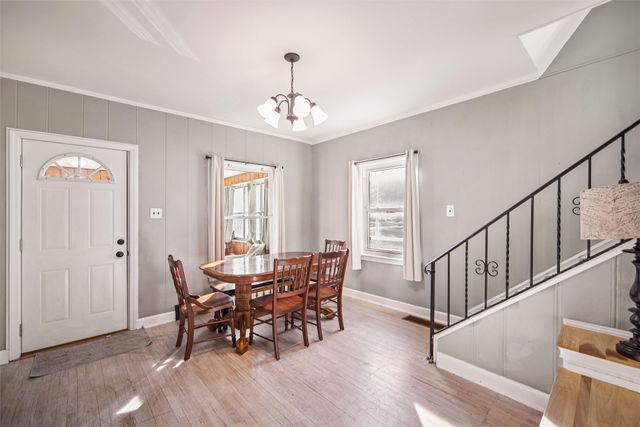 1924 E 29th Street, Des Moines, IA 50317