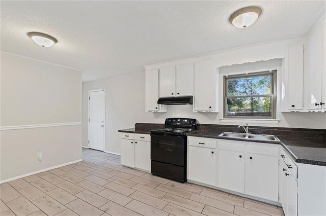 9085 Paula Drive, Semmes, AL 36575