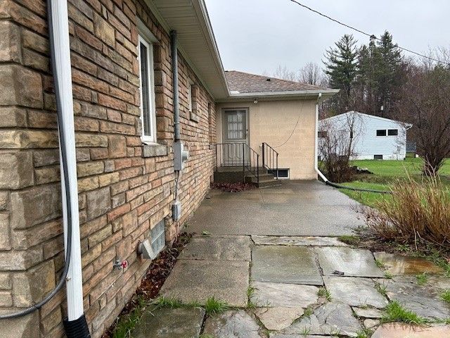 6801 AVONIA Road, Fairview, PA 16415