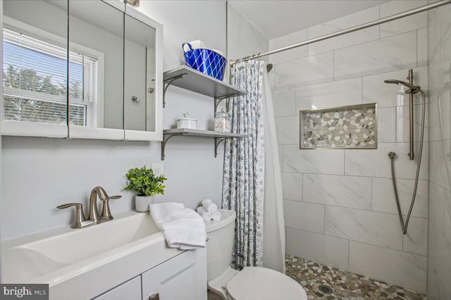 6916 RUSKIN ST, Springfield, VA 22150