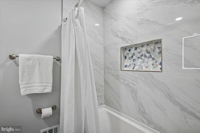 6916 RUSKIN ST, Springfield, VA 22150