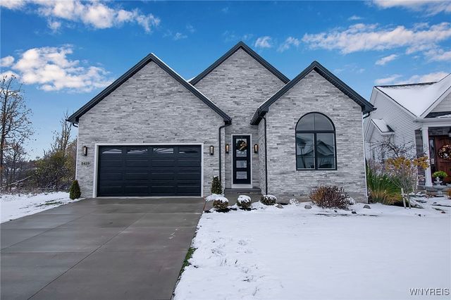 5419 Alderbrook Lane, Clarence, NY 14031