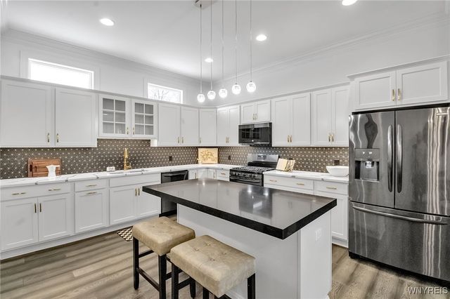 5419 Alderbrook Lane, Clarence, NY 14031