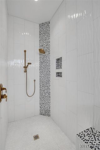 5419 Alderbrook Lane, Clarence, NY 14031