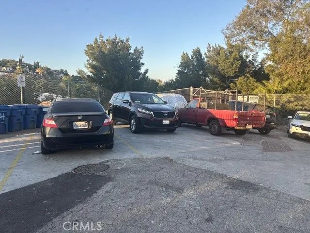 5210 Oakland, Los Angeles, CA 90032