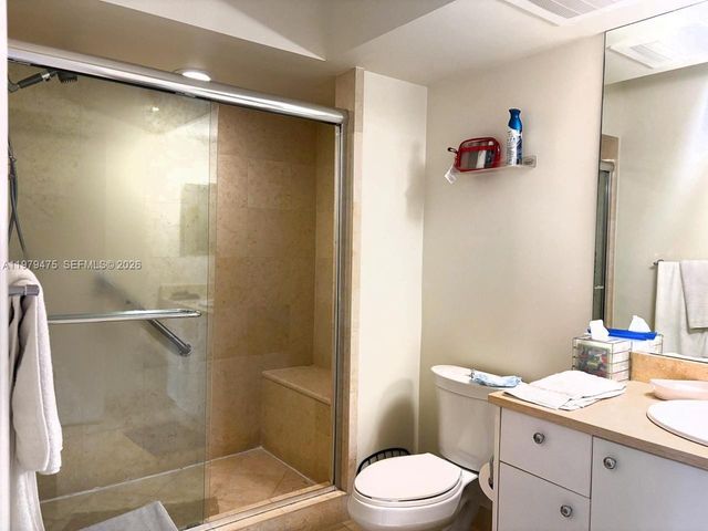 20000 E Country Club Dr 1107, Aventura, FL 33180