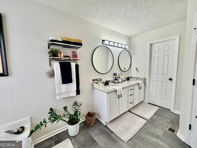 486 Whaleys Lake Drive, Jonesboro, GA 30238