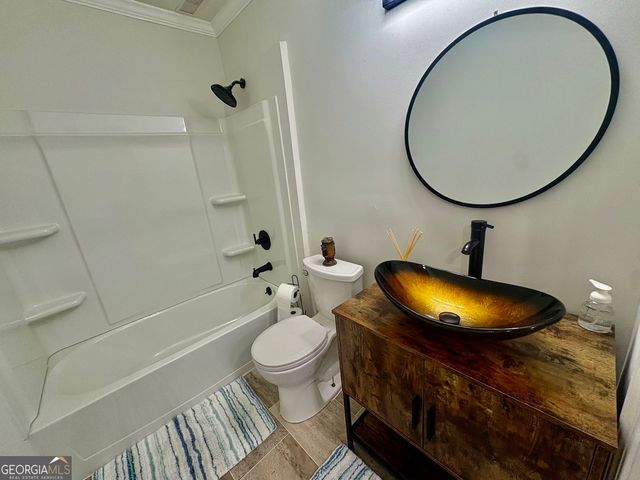 486 Whaleys Lake Drive, Jonesboro, GA 30238