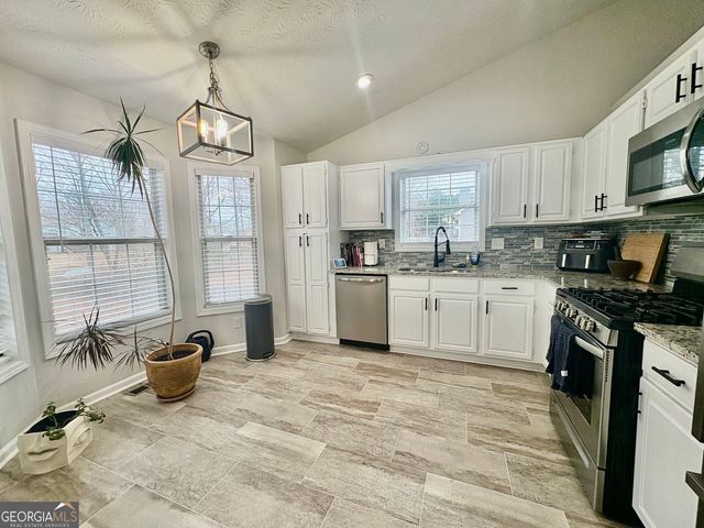 486 Whaleys Lake Drive, Jonesboro, GA 30238