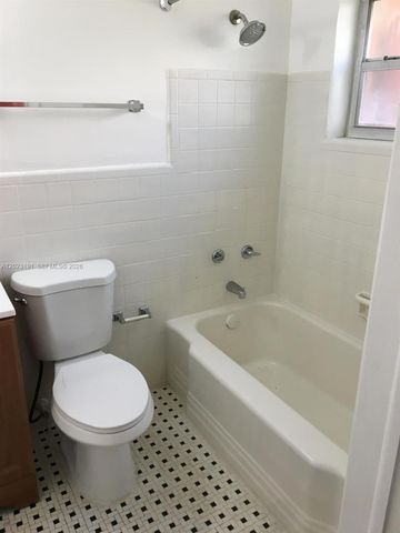 520 SW 4th St 5, Miami, FL 33130