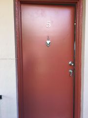 520 SW 4th St 5, Miami, FL 33130