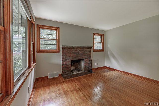 807 Maple Avenue, Niagara Falls, NY 14305