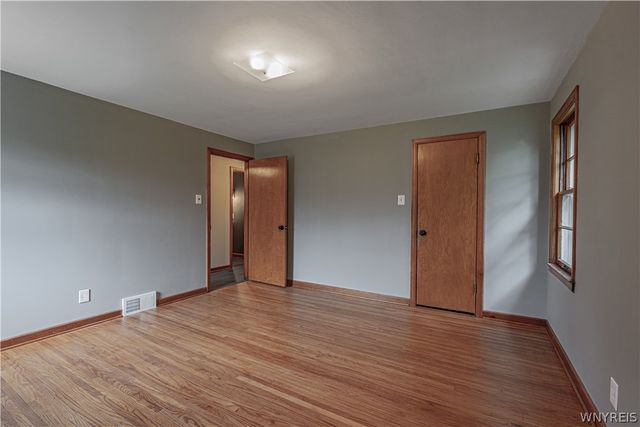 807 Maple Avenue, Niagara Falls, NY 14305